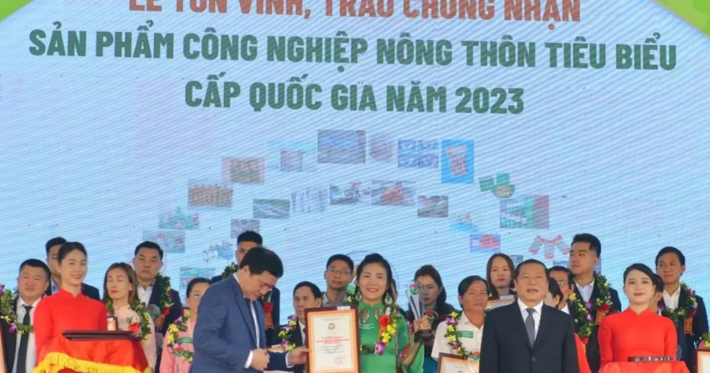 NASAKI nhận chứng nhận sản phẩm công nghiệp nông thôn tiêu biểu cấp quốc gia 2023